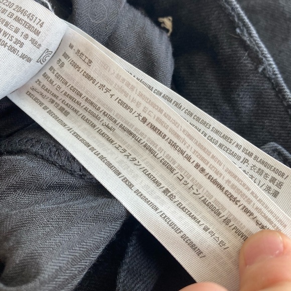 Abercrombie & Fitch The 90’s Straight Ultra High Rise Black Jeans Women’s Size 6 - Picture 3 of 6